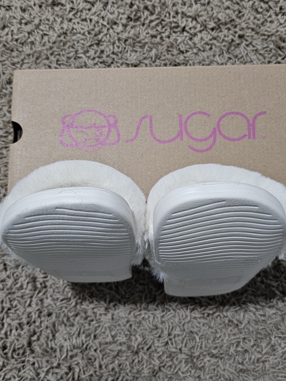 NEW Sugar Sandals Wuzzy Slip On Furry 6 Slipper Slides Ivory Faux Fur - Picture 5 of 8